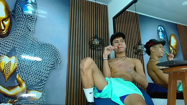 Snapshot of Skinny_cute_Alyer chatting on 04-29-26, 02:04 Skinny cute Alyer online show from 04-29-26, 02:04