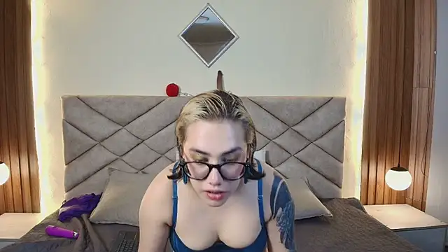 NoahAndGaia online show from 05-16-26, 07:34