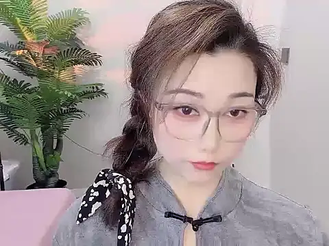 Snapshot of Yunxi- chatting on 04-24-26, 02:08 Yunxi- online show from 04-24-26, 02:08