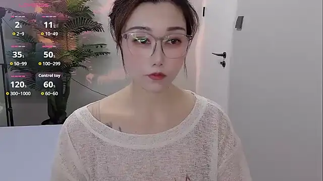 Snapshot of Yunxi- chatting on 05-18-26, 02:01 Yunxi- online show from 05-18-26, 02:01