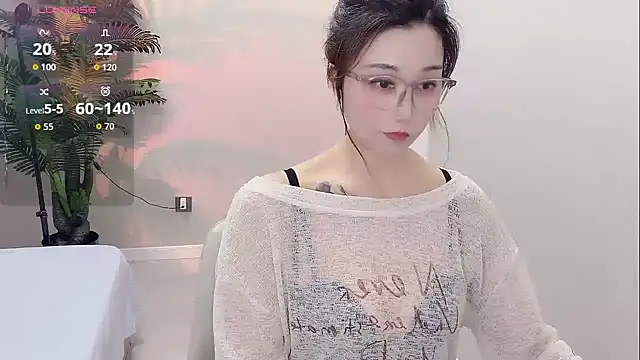 Snapshot of Yunxi- chatting on 05-26-26, 02:13 Yunxi- online show from 05-26-26, 02:13