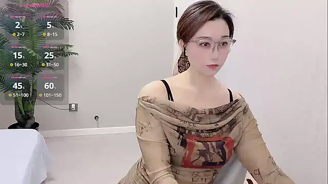 Snapshot of Yunxi- chatting on 06-07-26, 01:59 Yunxi- online show from 06-07-26, 01:59