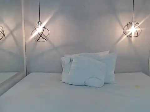 Snapshot of Migatica_johnson12 chatting on 04-18-26, 02:59 Migatica johnson12 online show from 04-18-26, 02:59