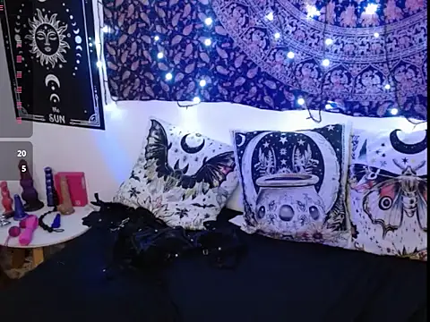 Ozzy Valentino online show from 07-23-26, 01:58