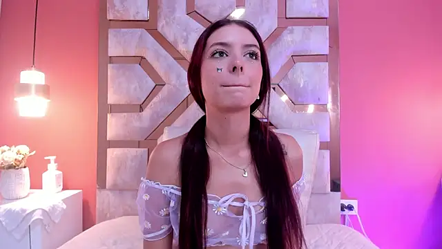 VIOLET 19XXX online show from 04-30-26, 12:55