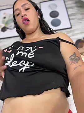 dani zafiro online show from 04-21-26, 03:57