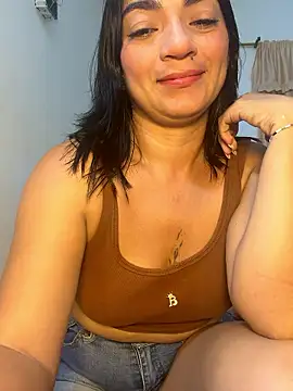 Snapshot of princess_Curves chatting on 05-23-26, 01:33 princess Curves online show from 05-23-26, 01:33