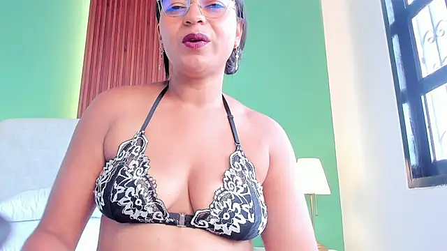 Victoria Bailey online show from 04-25-26, 01:41