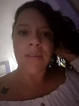 angelplu online show from 04-19-26, 02:33