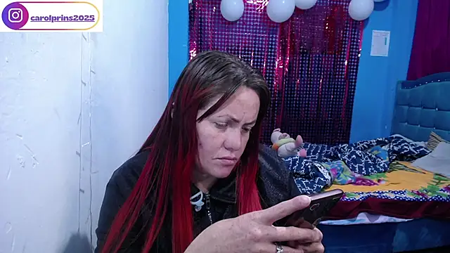 carolinhe26 online show from 04-15-26, 02:02