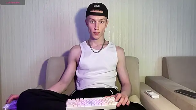 Travis Gracile online show from 05-05-26, 10:23