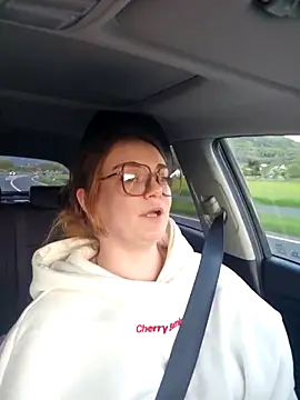 AliceLiddle  online show from 04-19-26, 06:10