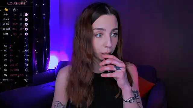CharliGrace  online show from 04-23-26, 09:08