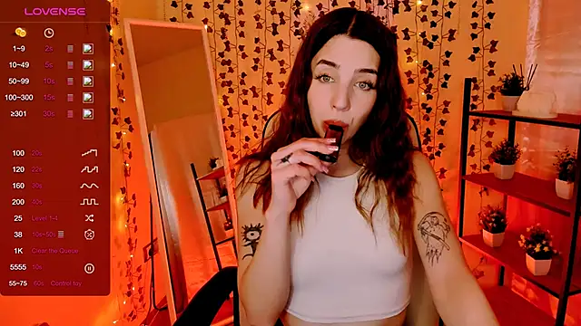 CharliGrace  online show from 05-05-26, 08:22