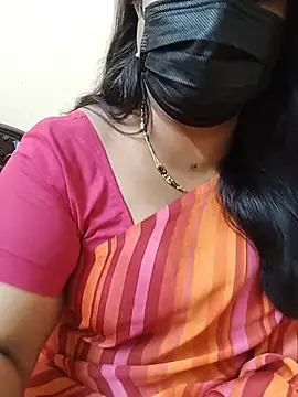 Snapshot of Stephaniee27 chatting on 07-15-26, 10:20 Stephaniee27 online show from 07-15-26, 10:20