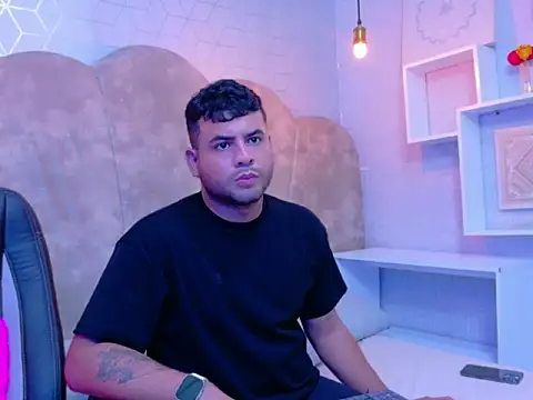 Snapshot of MyLord_20 chatting on 04-15-26, 07:58 MyLord 20 online show from 04-15-26, 07:58