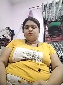 Snapshot of hotsilk21 chatting on 05-18-26, 05:52 hotsilk21 online show from 05-18-26, 05:52