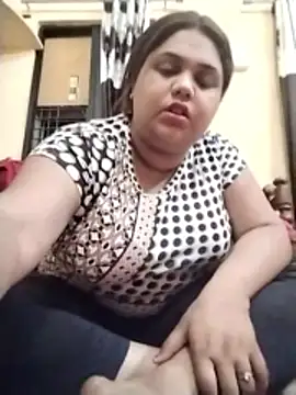 Snapshot of hotsilk21 chatting on 05-19-26, 05:08 hotsilk21 online show from 05-19-26, 05:08