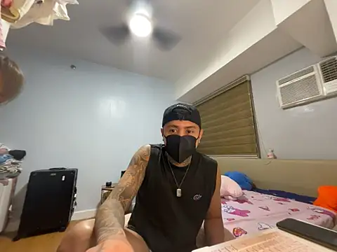 tattoo hottie online show from 04-12-26, 05:40