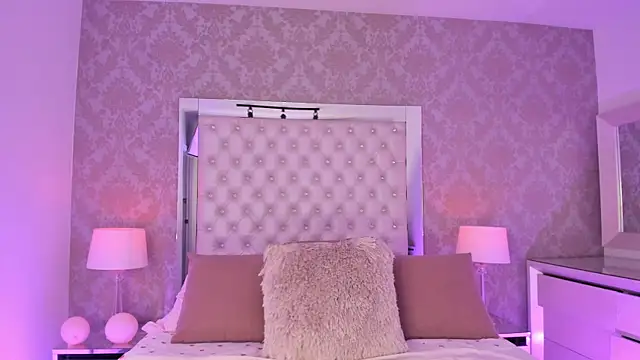 Snapshot of NatashaMilley chatting on 04-24-26, 03:42 NatashaMilley online show from 04-24-26, 03:42