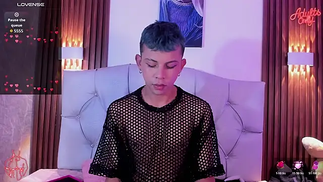 Snapshot of Apolo_Prince1 chatting on 04-21-26, 08:23 Apolo Prince1 online show from 04-21-26, 08:23
