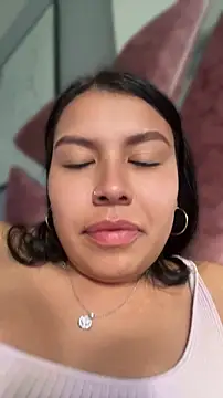 Iam-sophia27 online show from 07-28-26, 06:07