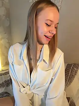 leyaaftermidnight online show from 04-17-26, 09:12