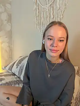 leyaaftermidnight online show from 04-18-26, 06:39