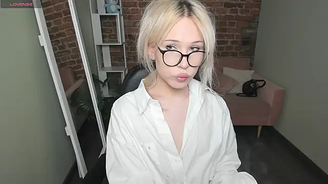 kristydollx online show from 04-21-26, 10:34