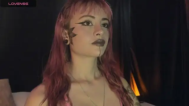 Miiaa Stonee online show from 05-26-26, 07:10