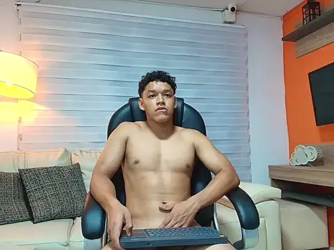 oliver evans  online show from 04-27-26, 03:15