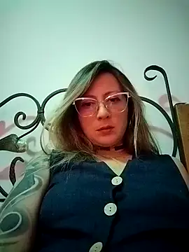 VALELUXX online show from 05-03-26, 03:45