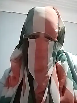 MiddlingVicarage online show from 04-12-26, 08:52