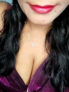 Snapshot of Mayuri-hot chatting on 04-26-26, 07:17 Mayuri-hot online show from 04-26-26, 07:17