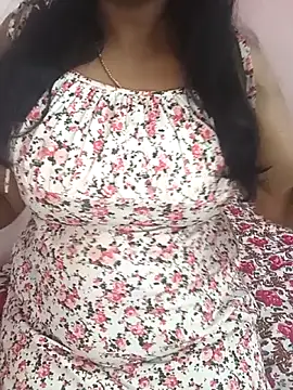 Snapshot of Mayuri-hot chatting on 06-10-26, 12:33 Mayuri-hot online show from 06-10-26, 12:33