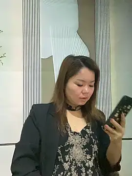 Snapshot of nide-yuebao chatting on 04-20-26, 02:25 nide-yuebao online show from 04-20-26, 02:25