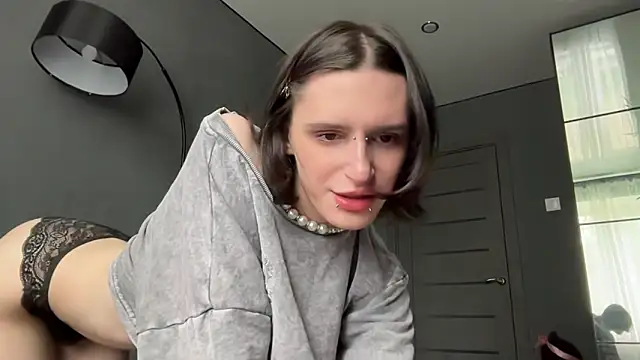 Snapshot of Niky_Long chatting on 05-31-26, 01:07 Niky Long online show from 05-31-26, 01:07