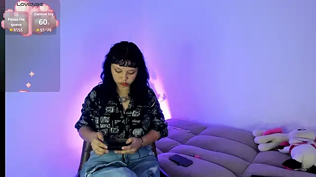 Ishaan 07 online show from 04-27-26, 07:34