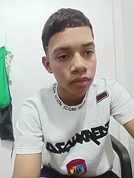 curious straight guy online show from 04-17-26, 06:11