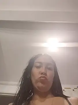 LuluDream online show from 07-18-26, 01:54