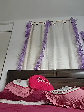 LuluDream online show from 07-18-26, 06:45