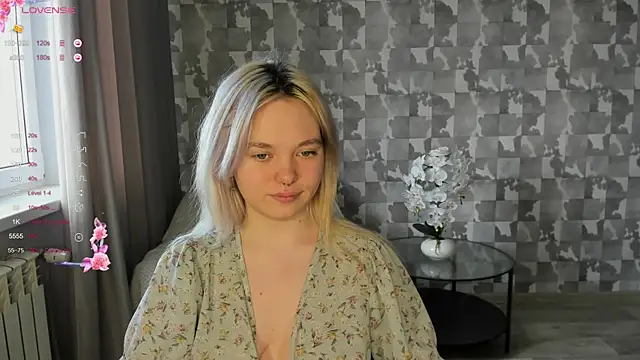 Anna Delon online show from 04-23-26, 12:29