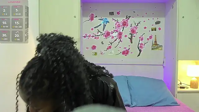 Snapshot of TaylorBloom chatting on 05-30-26, 11:51 TaylorBloom online show from 05-30-26, 11:51
