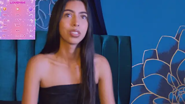Mia Gloww  online show from 04-29-26, 08:15