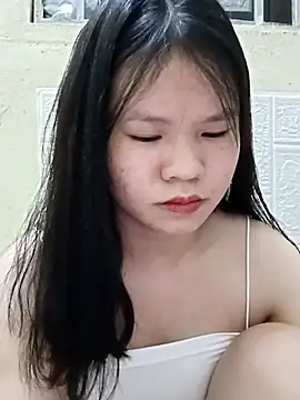 Snapshot of Seraphinahh chatting on 05-03-26, 03:51 Seraphinahh online show from 05-03-26, 03:51