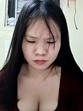 Snapshot of Seraphinahh chatting on 05-05-26, 04:37 Seraphinahh online show from 05-05-26, 04:37