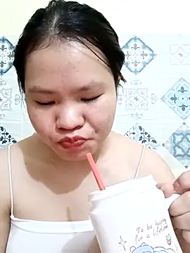 Snapshot of Seraphinahh chatting on 05-09-26, 07:19 Seraphinahh online show from 05-09-26, 07:19