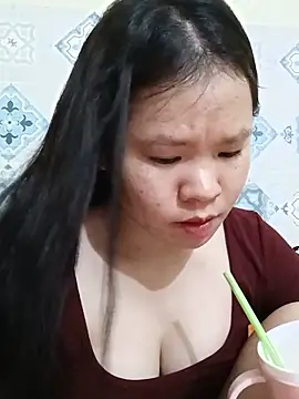 Snapshot of Seraphinahh chatting on 05-21-26, 03:41 Seraphinahh online show from 05-21-26, 03:41
