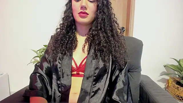 MiaRouseex online show from 05-07-26, 01:55