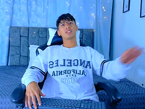 IhanKing online show from 04-26-26, 07:33
